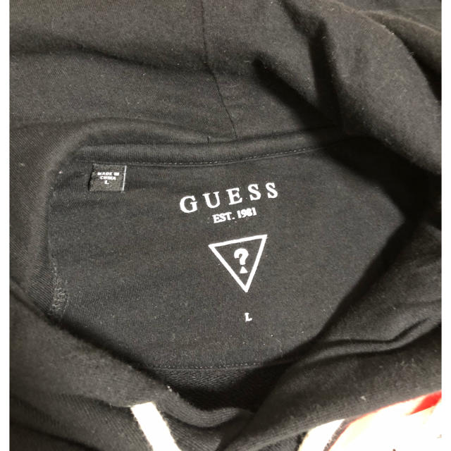 GUESS(ゲス)のGUESS ゲス　パーカー　フーディ　 メンズのトップス(パーカー)の商品写真