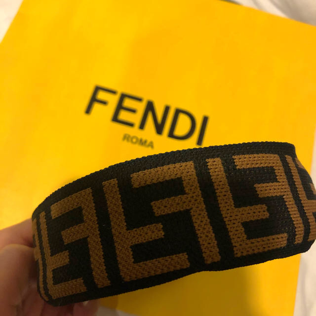 FENDI(フェンディ)のRさま専用 レディースのヘアアクセサリー(カチューシャ)の商品写真