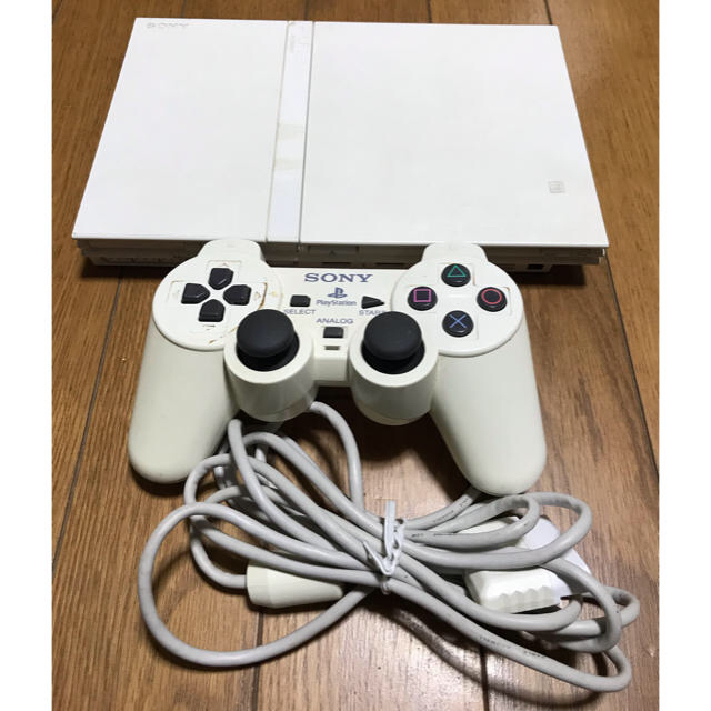 PlayStation2(プレイステーション2)のPS2 プレイステーション2 エンタメ/ホビーのゲームソフト/ゲーム機本体(家庭用ゲーム機本体)の商品写真