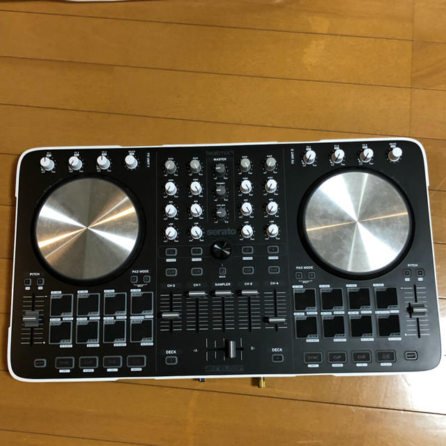 beatmix4 4デッキPCDJコントローラー 楽器のDJ機器(DJコントローラー)の商品写真