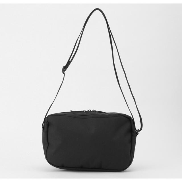 MUJI (無印良品)(ムジルシリョウヒン)の無印良品 MUJI 3度使用 撥水 ミニショルダーバッグ 黒 ボディバッグ レディースのバッグ(ショルダーバッグ)の商品写真