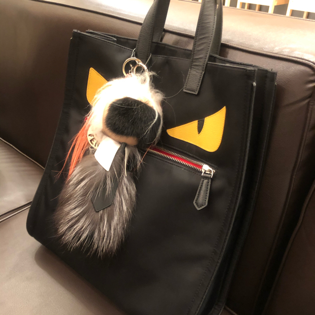 FENDI(フェンディ)のFENDI メンズモンスタートートバッグ メンズのバッグ(トートバッグ)の商品写真