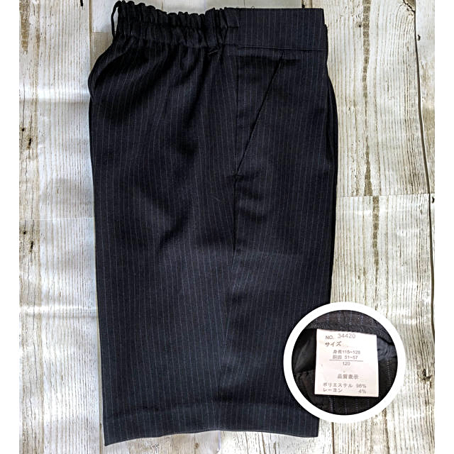 AEON(イオン)の男児 スーツ 120 ブラック 卒園式 入学式 キッズ/ベビー/マタニティのキッズ服男の子用(90cm~)(ドレス/フォーマル)の商品写真