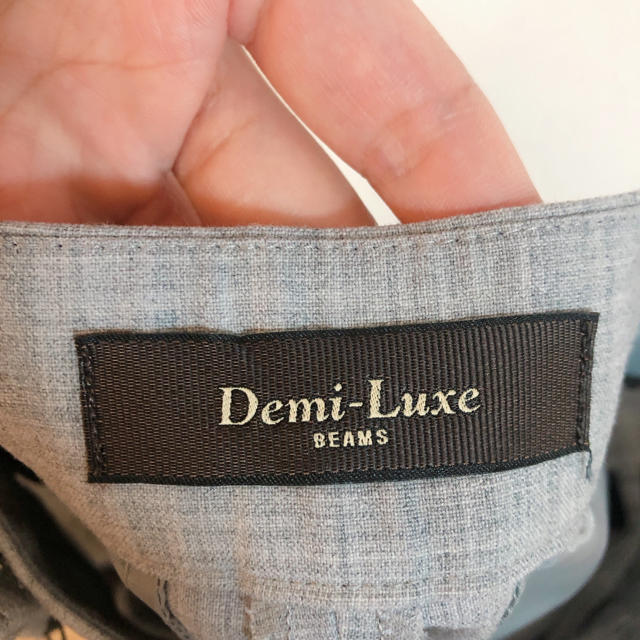 Demi-Luxe BEAMS(デミルクスビームス)のデミルクスビームス　ウールクロップドパンツ レディースのパンツ(クロップドパンツ)の商品写真