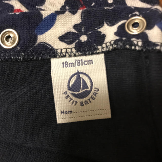 PETIT BATEAU(プチバトー)のプチバトー　総柄ワンピース　サイズ18M/81cm キッズ/ベビー/マタニティのベビー服(~85cm)(ワンピース)の商品写真