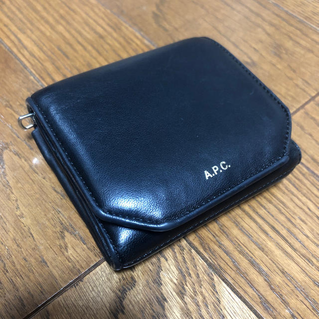 A.P.C - APC 三つ折り財布の通販 by うり's shop｜アーペーセーならラクマ