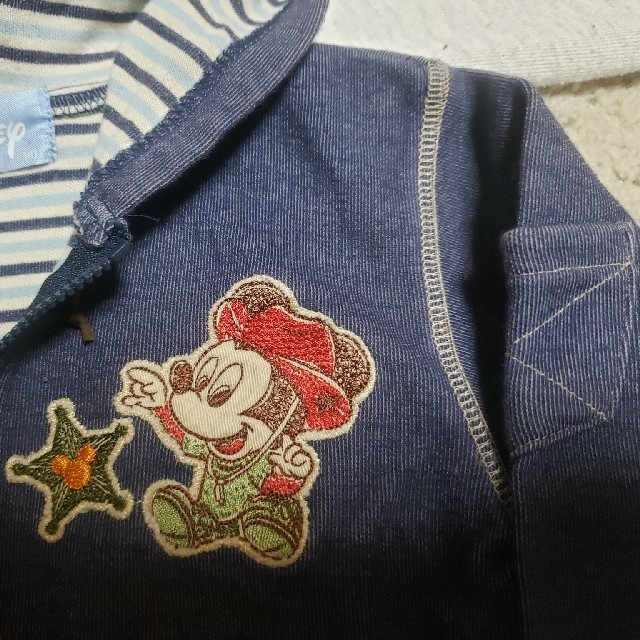 Disney(ディズニー)の90ディズニー babyミッキー パーカー 90 キッズ/ベビー/マタニティのキッズ服男の子用(90cm~)(カーディガン)の商品写真