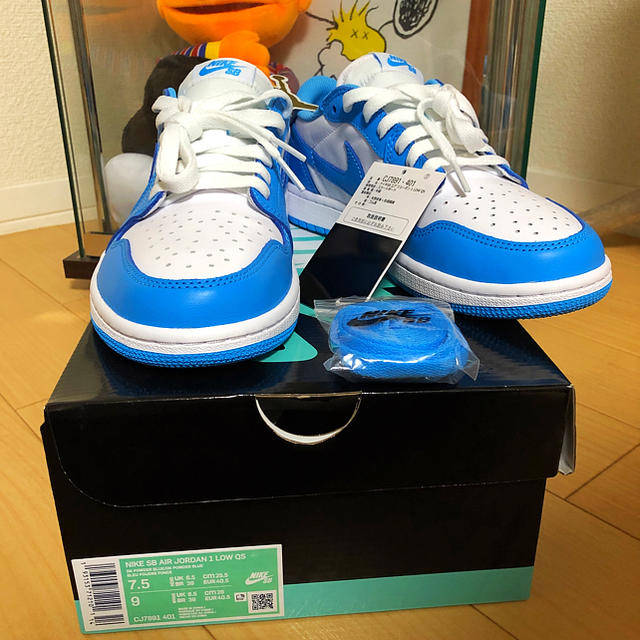 NIKE(ナイキ)のjordan 1 low SB UNC aj1 メンズの靴/シューズ(スニーカー)の商品写真