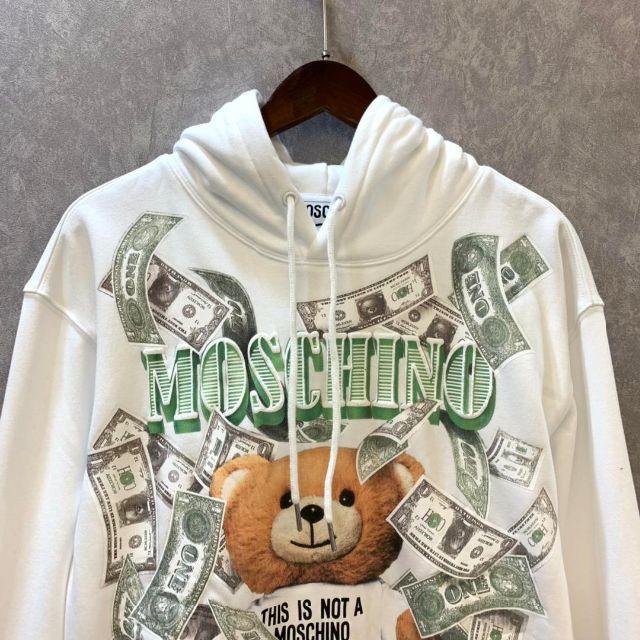 MOSCHINO - MOSCHINO パーカー 19秋コーデの通販 by haruka's shop ...