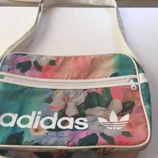 アディダス(adidas)のオシャレ♡  (ショルダーバッグ)