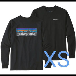 パタゴニア(patagonia)の新品 XS パタゴニア ロングスリーブ P6 ロゴ 長袖 Tシャツ 黒 ロンT(Tシャツ/カットソー(七分/長袖))