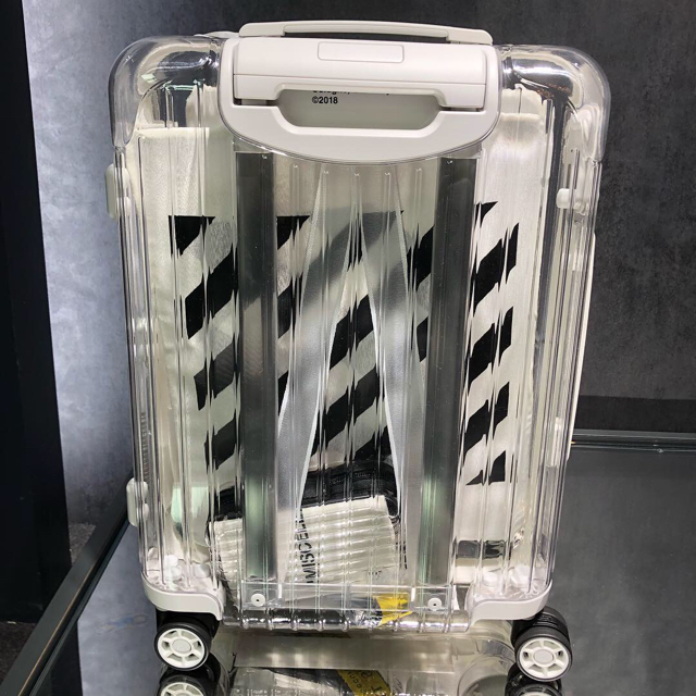 RIMOWA off-white 未使用