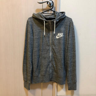 ナイキ(NIKE)のナイキ　パーカー(パーカー)