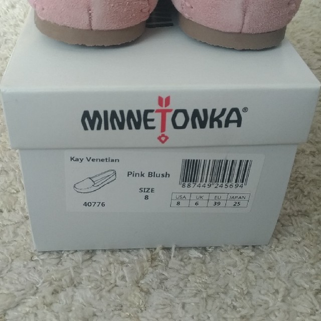 Minnetonka(ミネトンカ)のMINNETONKA ミネトンカ モカシン ピンク レディースの靴/シューズ(スリッポン/モカシン)の商品写真