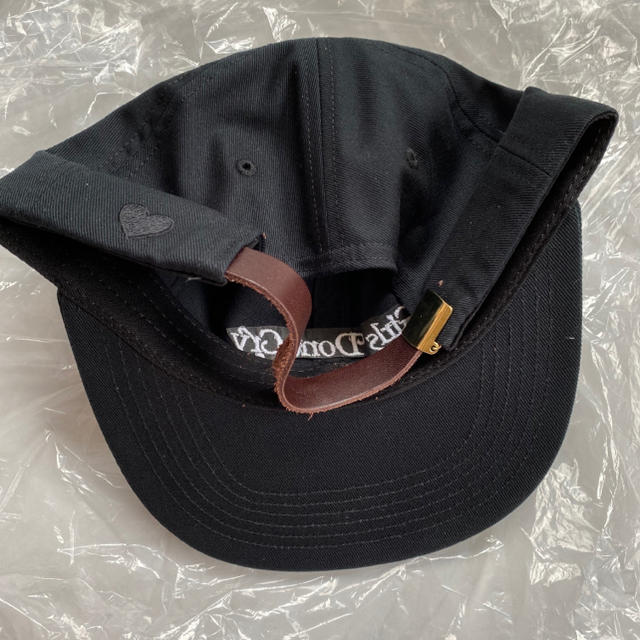 GDC(ジーディーシー)のGirls don't cry 6 PANEL CAP キャップ　黒 メンズの帽子(キャップ)の商品写真