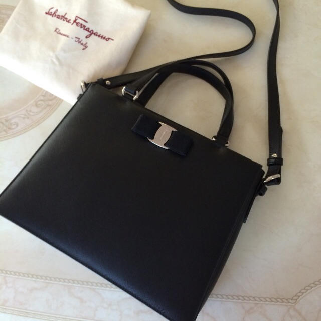 Ferragamo(フェラガモ)の♥︎カモミール様♥︎専用 レディースのバッグ(ハンドバッグ)の商品写真