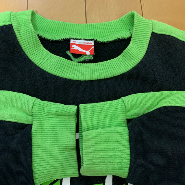 PUMA(プーマ)のプーマ　トレーナー　サイズ140  キッズ/ベビー/マタニティのキッズ服男の子用(90cm~)(Tシャツ/カットソー)の商品写真