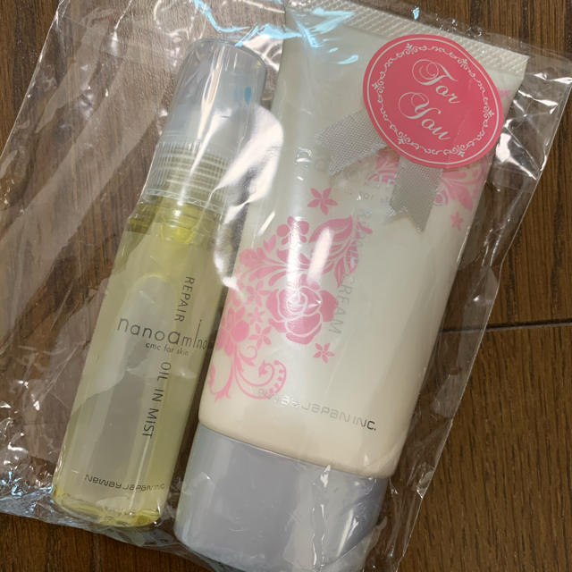 L'OCCITANE(ロクシタン)のハンド&ネイルクリーム、美容液のセット コスメ/美容のボディケア(ハンドクリーム)の商品写真