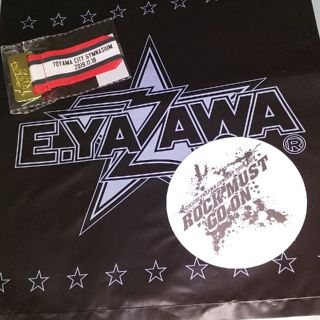 ヤザワコーポレーション(Yazawa)のROCK MUST GO ON 富山会場限定ピンバッジ(ミュージシャン)