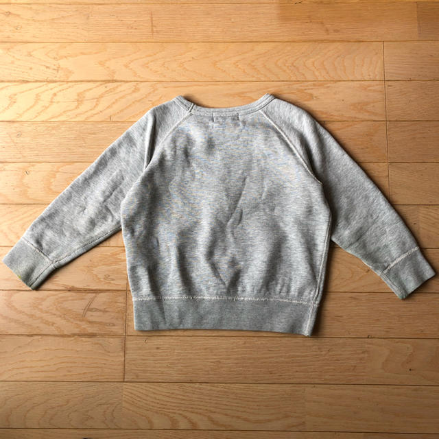 ACNE(アクネ)のAcne LOVEスウェット 子供用 4y USED キッズ/ベビー/マタニティのキッズ服女の子用(90cm~)(Tシャツ/カットソー)の商品写真