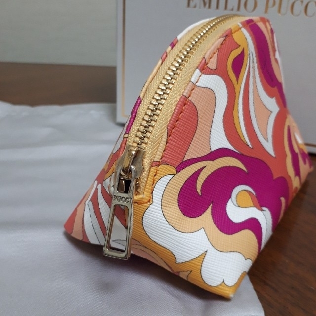 EMILIO PUCCI(エミリオプッチ)のエミリオプッチ　ポーチ　ピンク系　美品 レディースのファッション小物(ポーチ)の商品写真