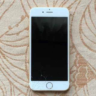 アイフォーン(iPhone)のiPhone 6 Gold 64 GB SIMフリー(スマートフォン本体)