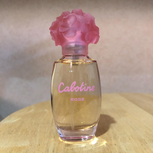 GRES CABOTINE(グレカボティーヌ)のカボティーヌ　ローズ　オードトワレ　30ml コスメ/美容の香水(香水(女性用))の商品写真