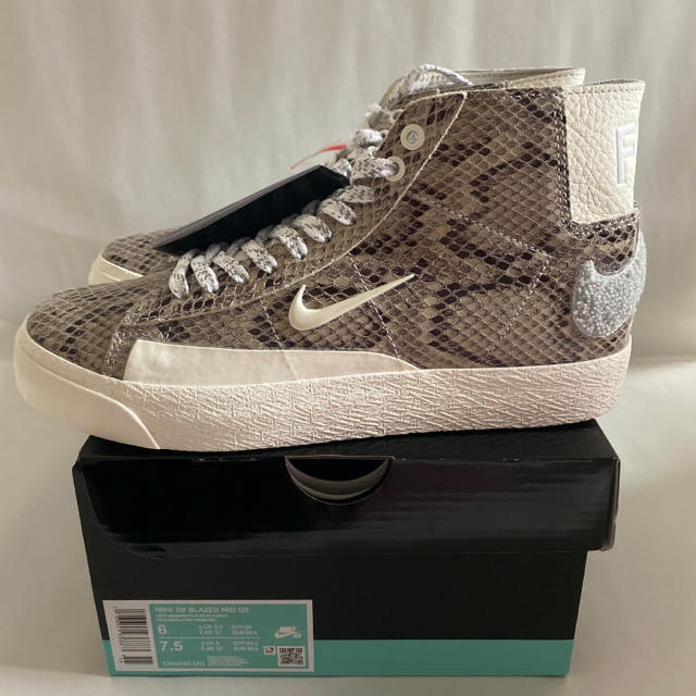 靴/シューズ24cm NIKE SB Soulland BLAZER MID ブレーザー