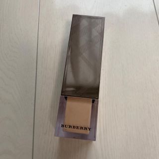 バーバリー(BURBERRY)のBURBERRY フレッシュグロウファンデーション 12(ファンデーション)