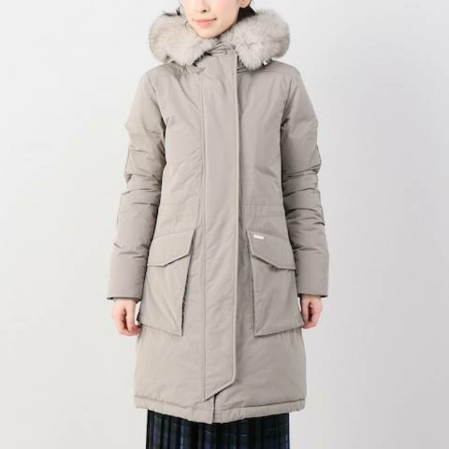 WOOLRICH(ウールリッチ)の新品■WOOLRICH ウールリッチ■MILITARY ダウンコート■ベージュ レディースのジャケット/アウター(ダウンコート)の商品写真