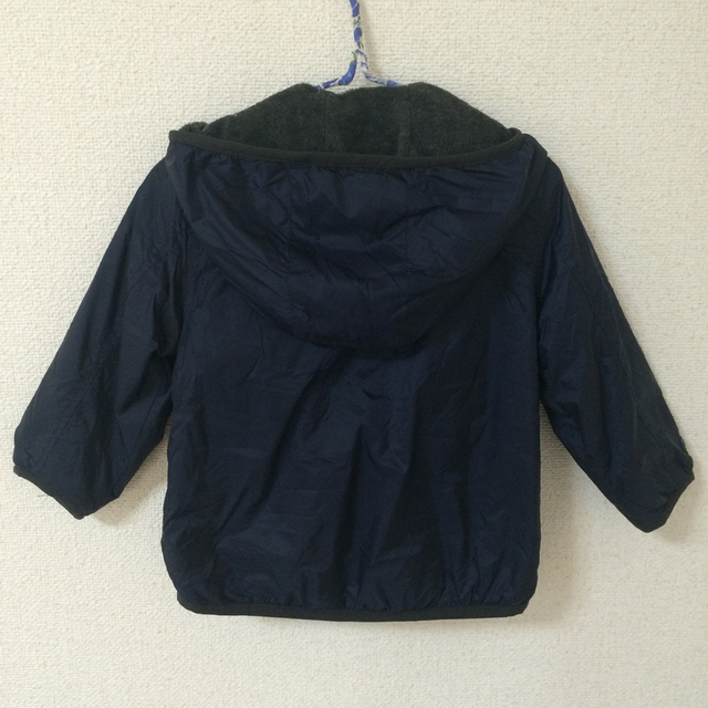 babyGAP(ベビーギャップ)のGAP新品 ナイロンジャケット キッズ/ベビー/マタニティのキッズ服男の子用(90cm~)(ジャケット/上着)の商品写真