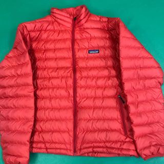 パタゴニア(patagonia)のパタゴニア  patagonia ダウンセーター　レッド　Mサイズ(ダウンジャケット)