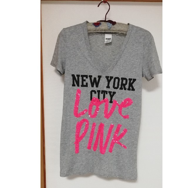 Victoria's Secret(ヴィクトリアズシークレット)のVICTORIA’S SECRET （PINK）  Tシャツ レディースのトップス(Tシャツ(半袖/袖なし))の商品写真