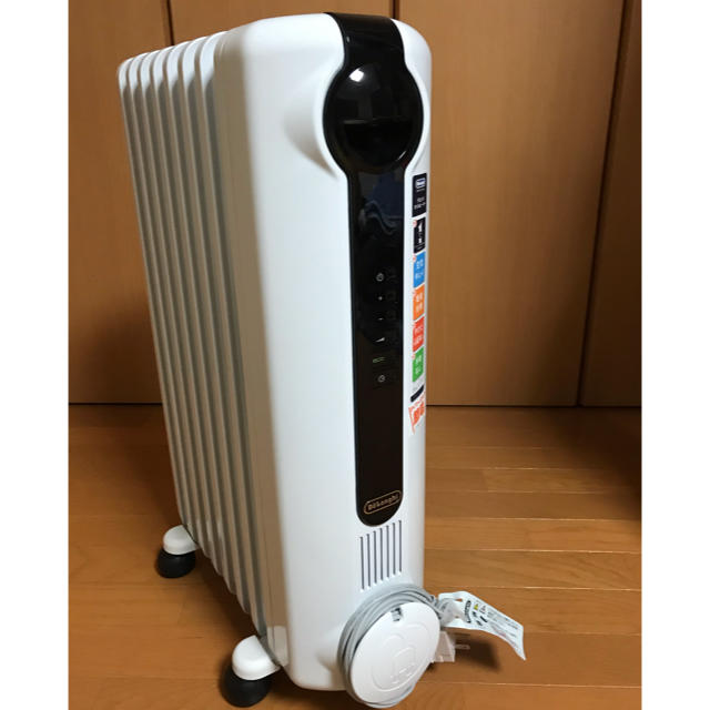 値下げ　美品　DeLonghi デロンギ　オイルヒーター　JRE0812番号４２８