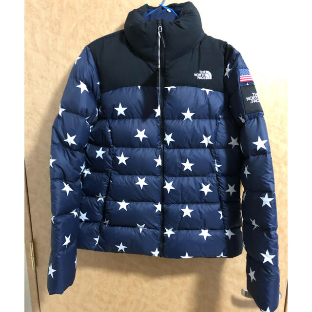 THE NORTH FACE(ザノースフェイス)のノースフェイス 星柄 星条旗 ヌプシ ダウンジャケット dark blue S レディースのジャケット/アウター(ダウンジャケット)の商品写真