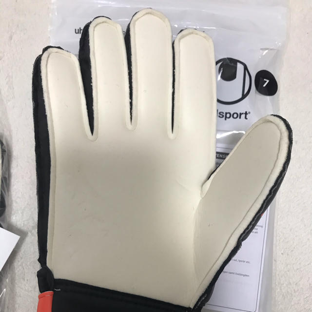 uhlsport(ウールシュポルト)のウールシュポルト　キーパーグローブ　7号　soft ゴールキーパー   サッカー スポーツ/アウトドアのサッカー/フットサル(その他)の商品写真