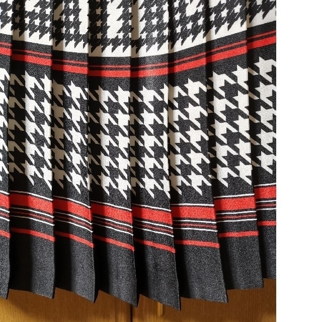 DOUBLE STANDARD CLOTHING(ダブルスタンダードクロージング)のプリーツスカート レディースのスカート(ひざ丈スカート)の商品写真