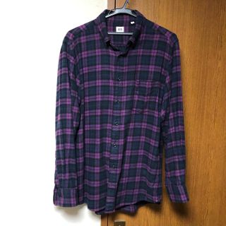 ユニクロ(UNIQLO)のユニクロ　ネルシャツ　L/紫/ブラック チェック(シャツ)