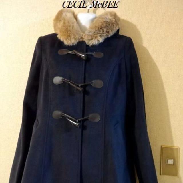 CECIL McBEE(セシルマクビー)のCECIL McBEEセシルマクビー♡ファー付きダッフルコート レディースのジャケット/アウター(ダッフルコート)の商品写真