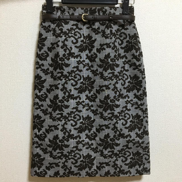 JUSGLITTY(ジャスグリッティー)の美品 ジャスグリッティー チェックジャガードタイトスカート0 レディースのスカート(ひざ丈スカート)の商品写真