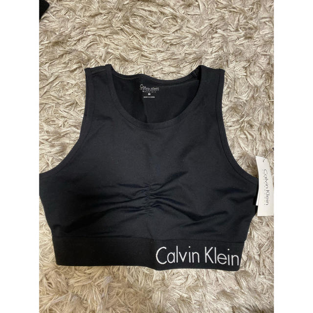 Calvin Klein(カルバンクライン)の新品タグ付き　Calvin Klein スポーツウェア トップス スポーツ/アウトドアのランニング(ウェア)の商品写真