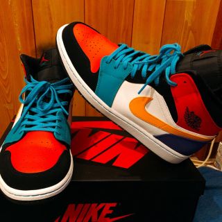 ナイキ(NIKE)のナイキ　エアジョーダン1 mid nike(スニーカー)