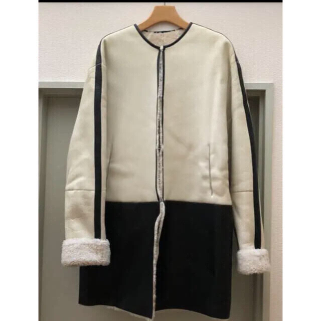 CoSTUME NATIONAL - コスチュームナショナルムートンコート サイズ42の