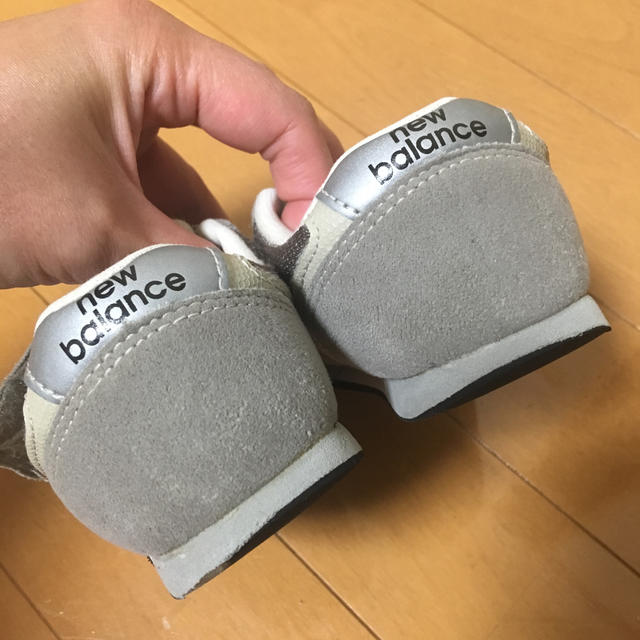 New Balance(ニューバランス)のニューバランス スニーカー キッズ/ベビー/マタニティのキッズ靴/シューズ(15cm~)(スニーカー)の商品写真