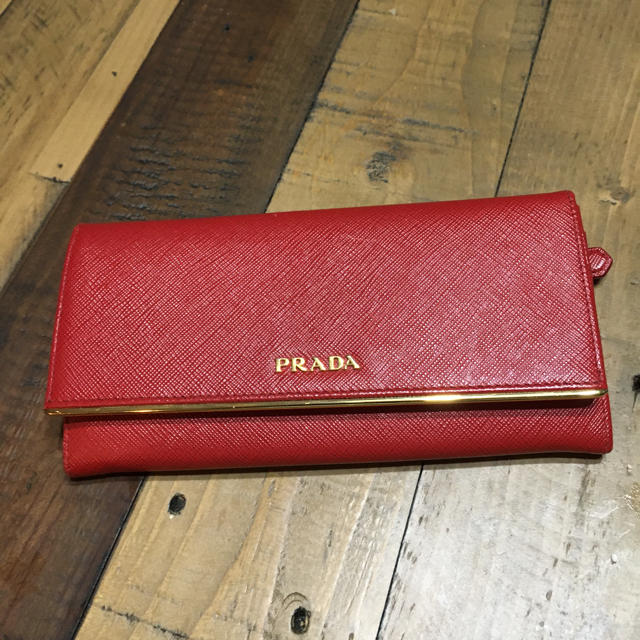 PRADA(プラダ)のプラダ　長財布 レディースのファッション小物(財布)の商品写真