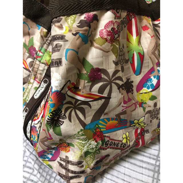 LeSportsac(レスポートサック)の☆はな様　専用☆   レスポートサック モリー サーファーチック ハワイ限定 レディースのバッグ(トートバッグ)の商品写真