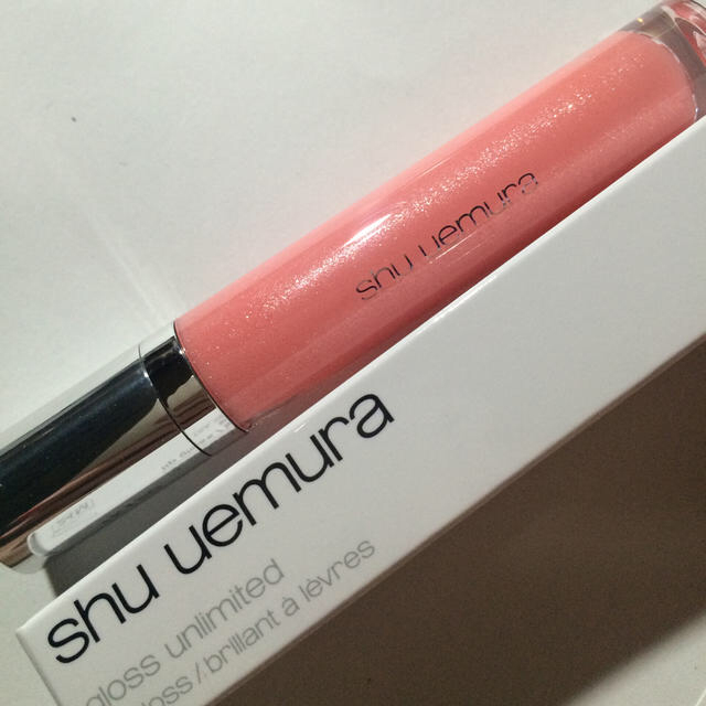 shu uemura(シュウウエムラ)の専用出品 コスメ/美容のベースメイク/化粧品(リップグロス)の商品写真