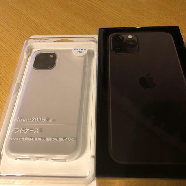 スマホアクセサリー国内最安値　iPhone11pro 256g 未開封