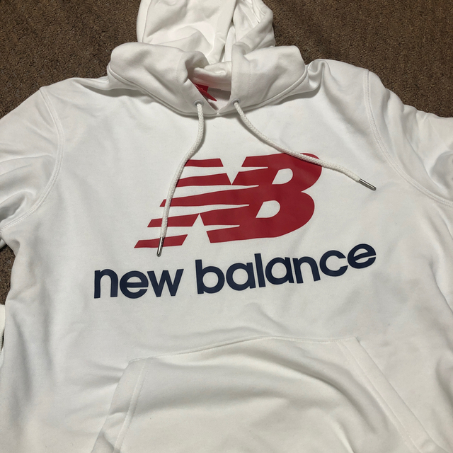 New Balance(ニューバランス)の値下げ　ニューバランス　パーカー メンズのトップス(パーカー)の商品写真