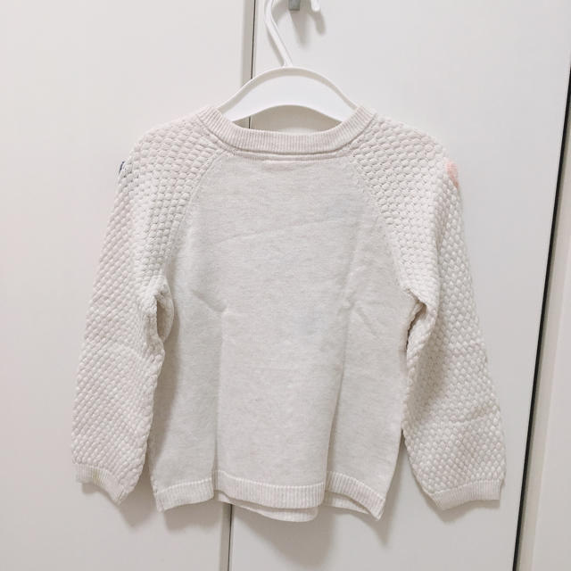 H&M(エイチアンドエム)のH&M ハートセーター 90 キッズ/ベビー/マタニティのキッズ服女の子用(90cm~)(ニット)の商品写真